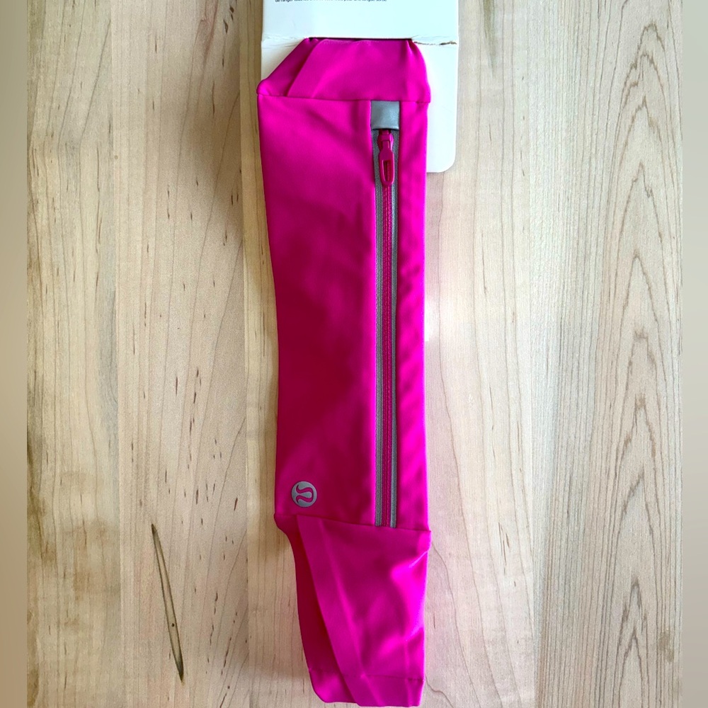 Lululemon, Fast and Free Run Belt, Pink